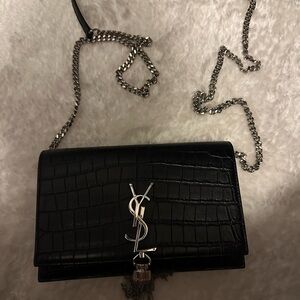 Selling My YSL cross body bag $1000.00